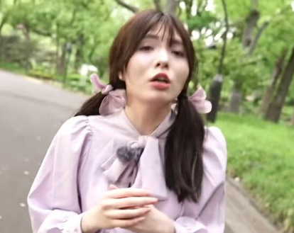 最強ちゃんの年収は1000万超え?TikTok以外の収入源はある?