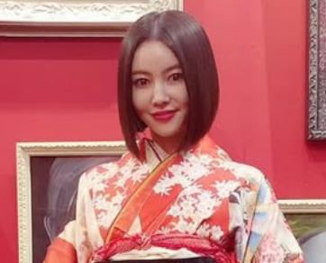 松下萌子の経歴まとめ!国民的美少女コンテスト出場で現在は芸術家だった!