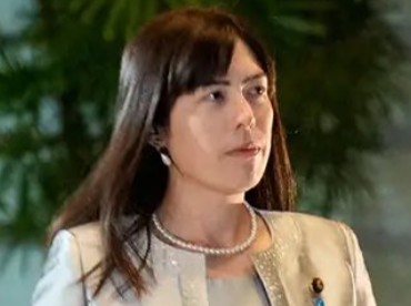 小野田紀美の英語力が意外すぎる?ハーフなのに英語が苦手って本当?