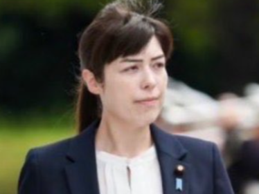 小野田紀美の英語力が意外すぎる?ハーフなのに英語が苦手って本当?